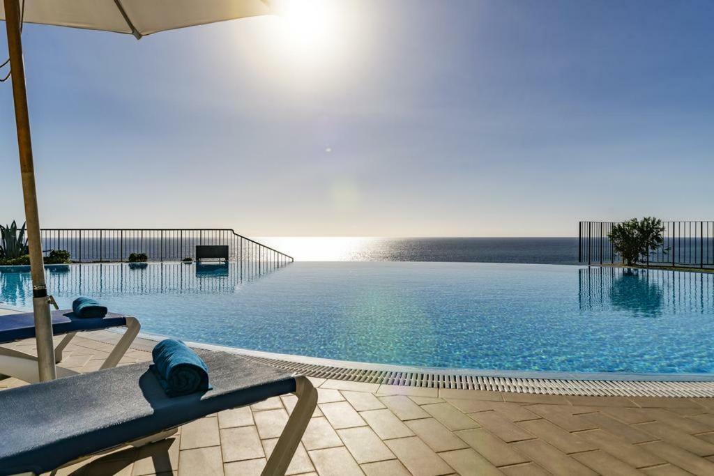Formosa Infinity Pool Apartment فونشال المظهر الخارجي الصورة